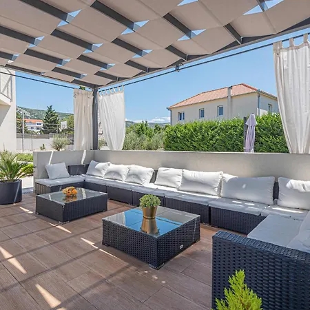 Luxurious In Kod Sibenika With Sauna Dubrava (Sibenik-Knin)