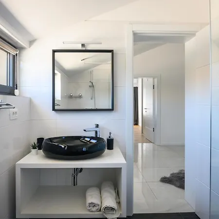 Vikendica Luxurious In Kod Sibenika With Sauna Dubrava (Sibenik-Knin)