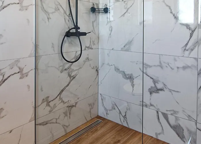 Gorgeous In Kod Sibenika בית נופש